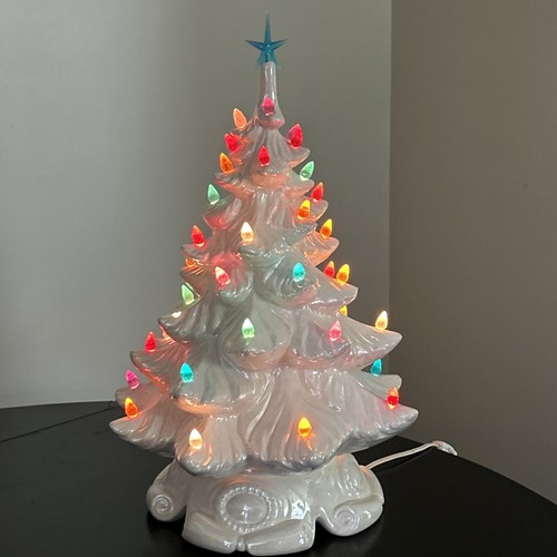 Vtg ceramic white christmas - ceramic,